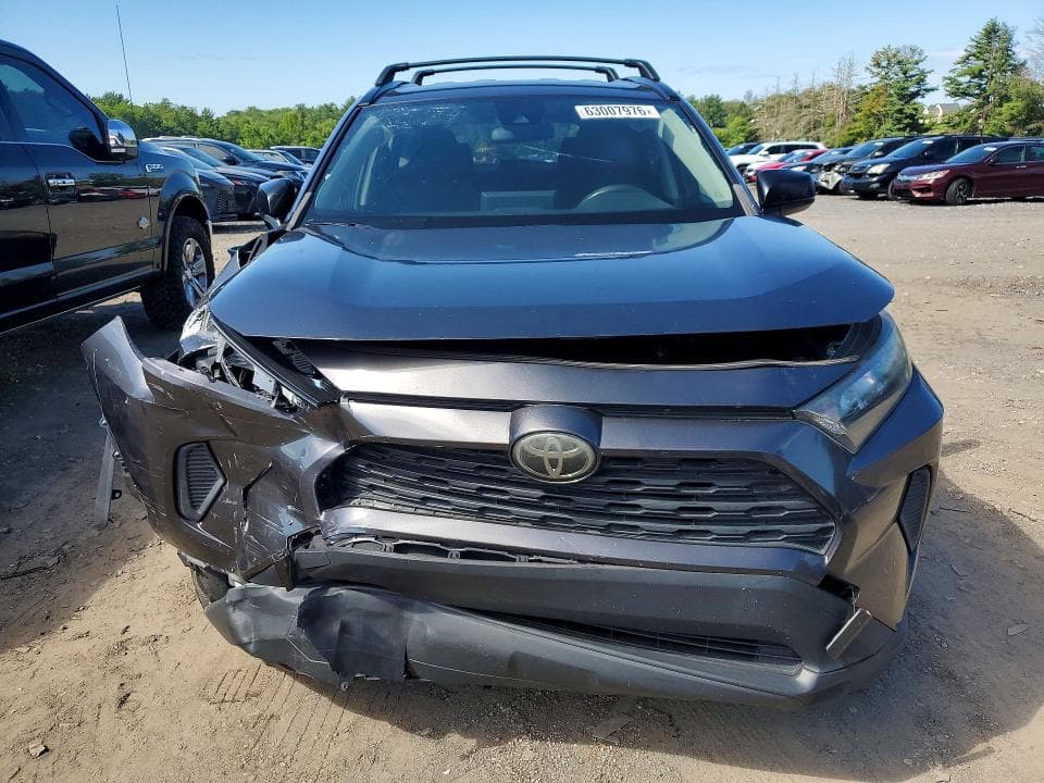 2019 TOYOTA RAV4 LE 5