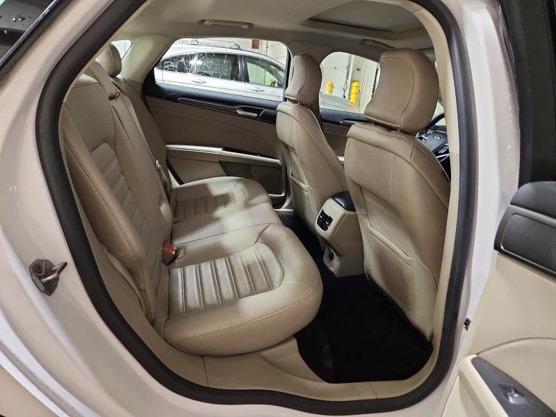 2017 FORD FUSION SE 10