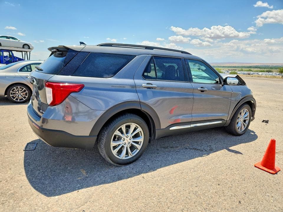 2021 FORD EXPLORER XLT 3