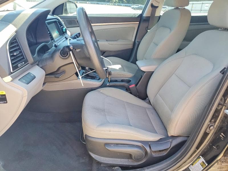 2017 HYUNDAI ELANTRA SE 7