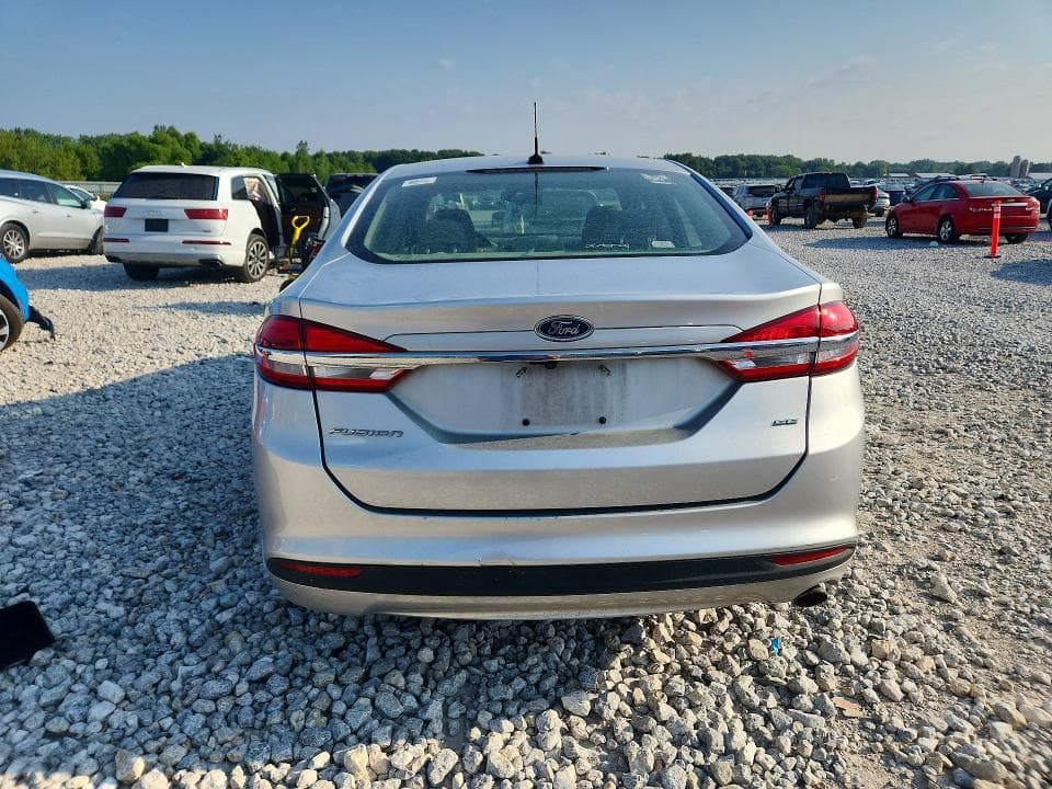 2017 FORD FUSION SE 6