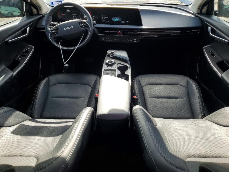 2022 KIA EV6 WIND 8