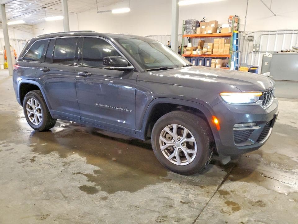 2022 JEEP GRAND CHEROKEE LIMITED 4