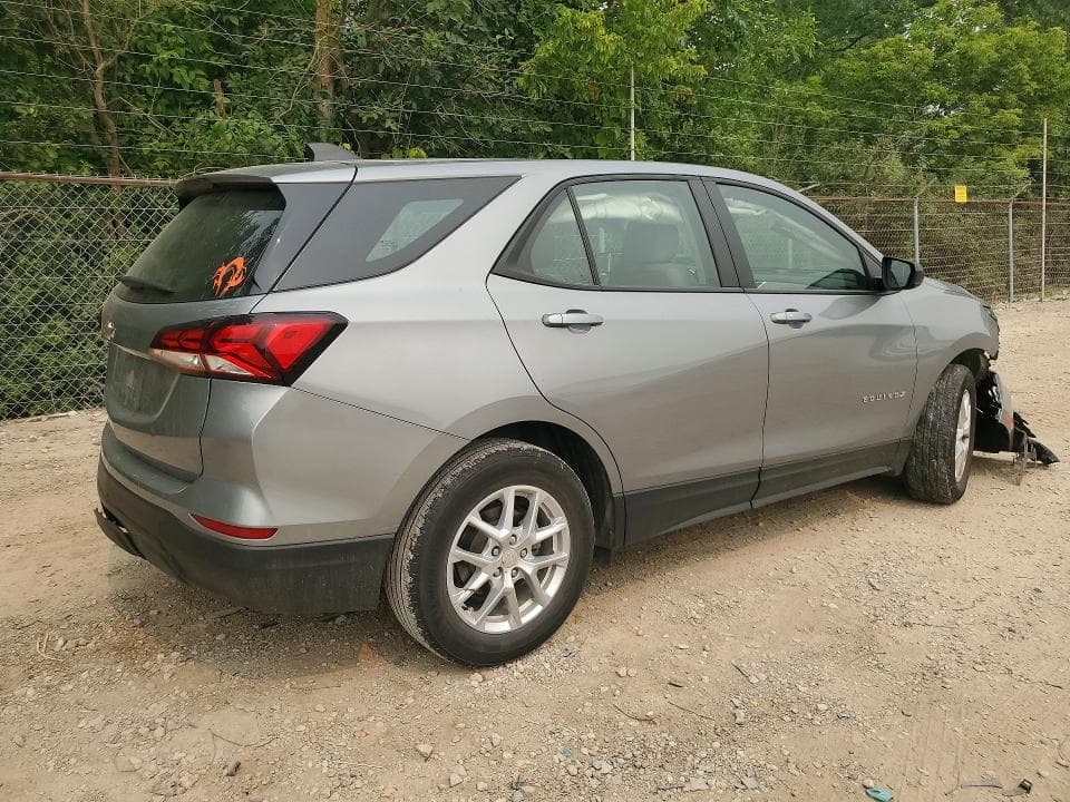 2023 CHEVROLET EQUINOX LS 3