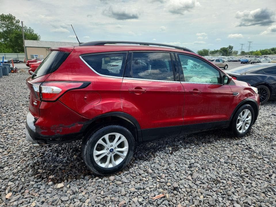 2017 FORD ESCAPE SE 3