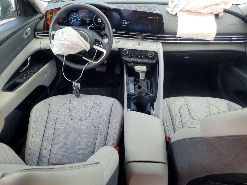 2026 HYUNDAI ELANTRA LIMITED 8