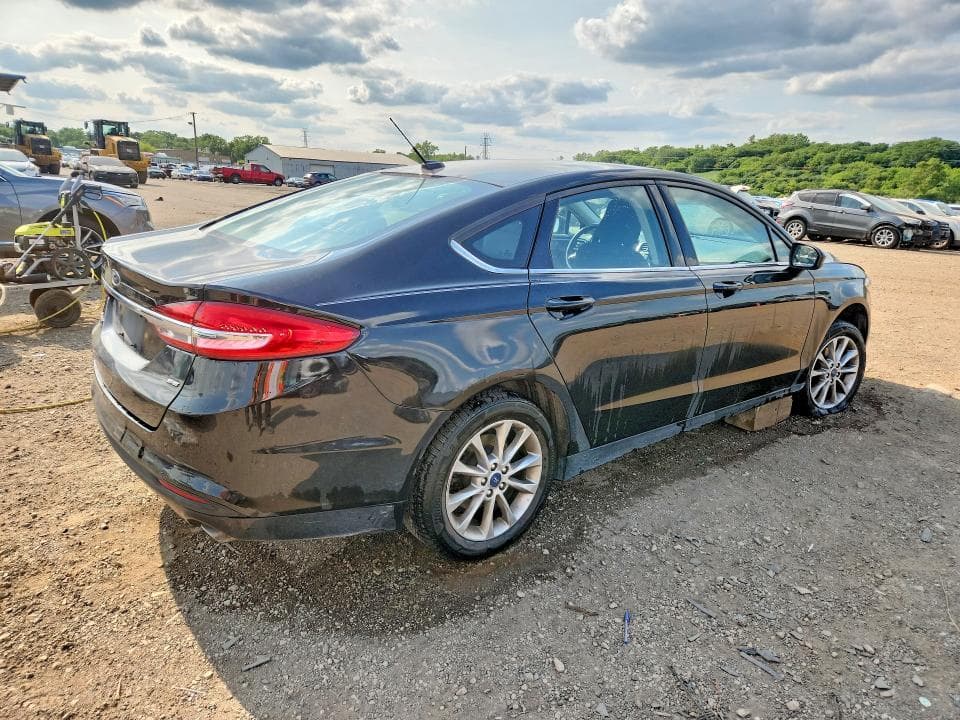 2017 FORD FUSION SE 3