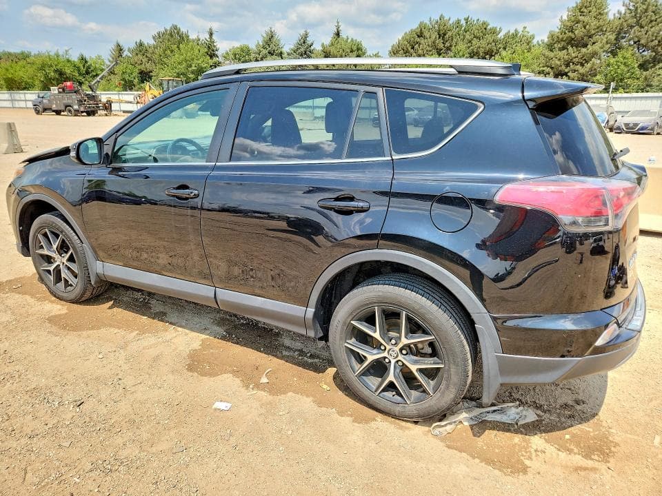 2018 TOYOTA RAV4 SE 2