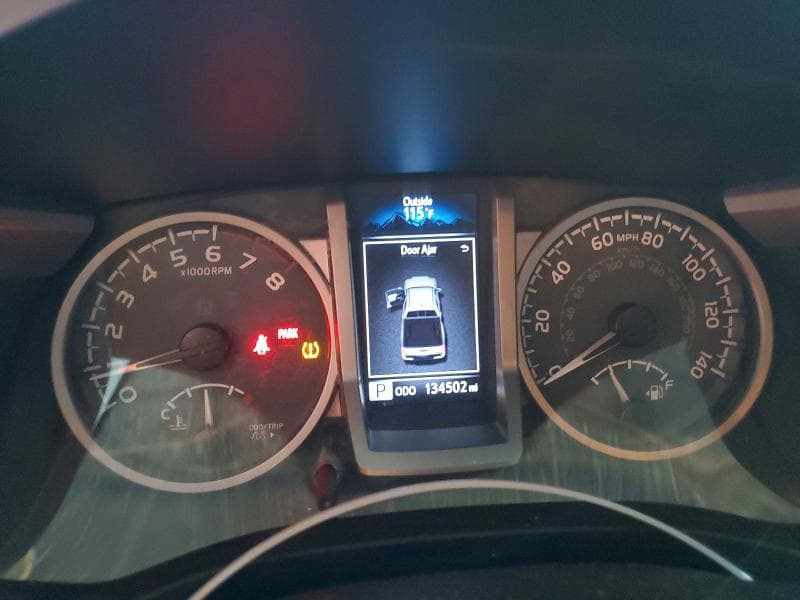 2017 TOYOTA TACOMA SR5 V6 9