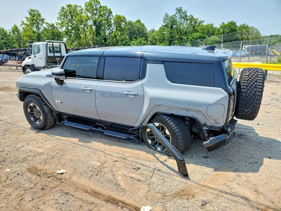 2024 GMC HUMMER SUV 2X 2