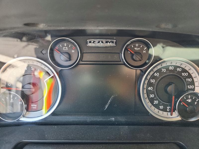 2019 RAM 1500 CLASSIC SLT 9