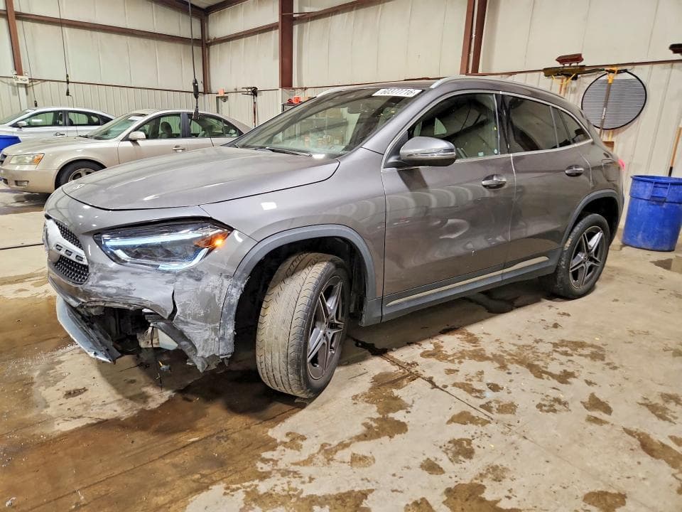 2023 MERCEDES-BENZ GLA 250 4MATIC - 1