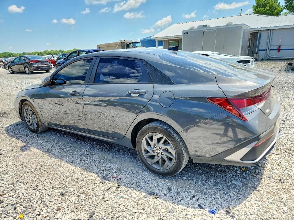 2024 HYUNDAI ELANTRA SEL 2