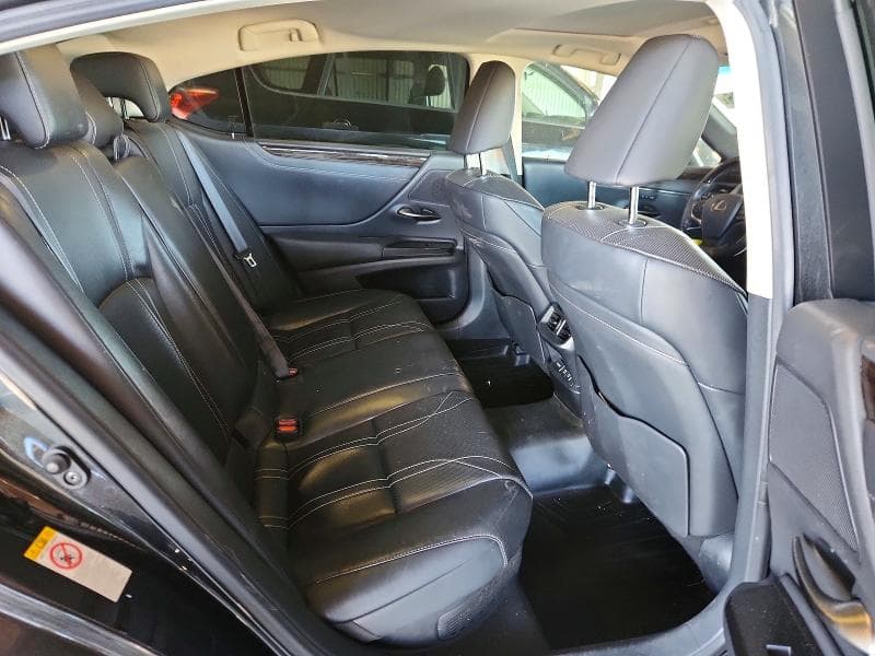 2019 LEXUS ES 300H 10