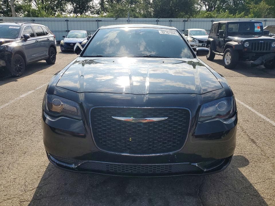 2019 CHRYSLER 300 TOURING 5