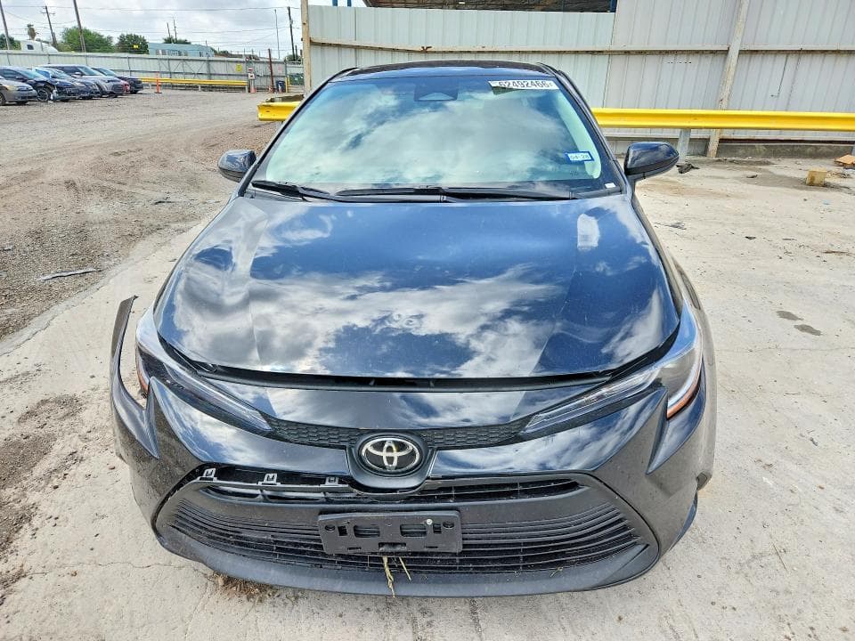 2026 TOYOTA COROLLA LE 5