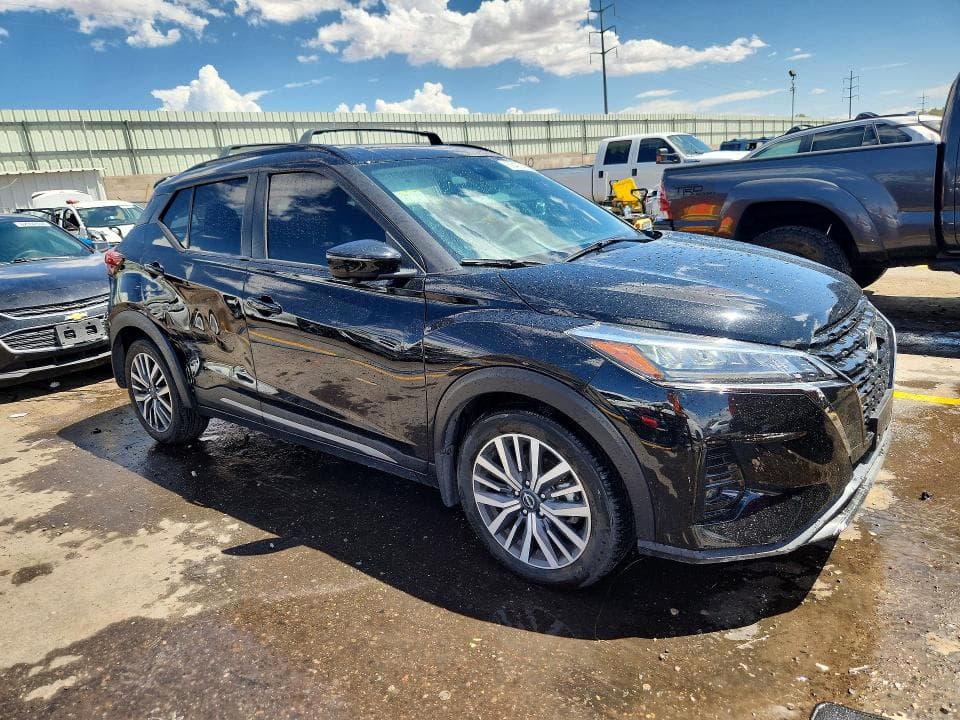 2024 NISSAN KICKS SR 4