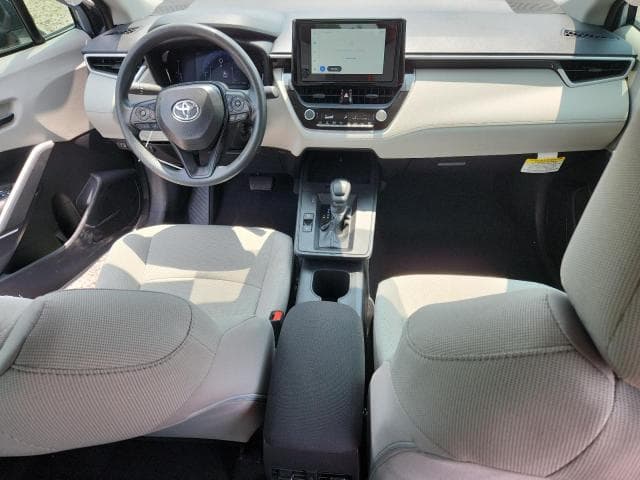 2026 TOYOTA COROLLA CROSS L 8