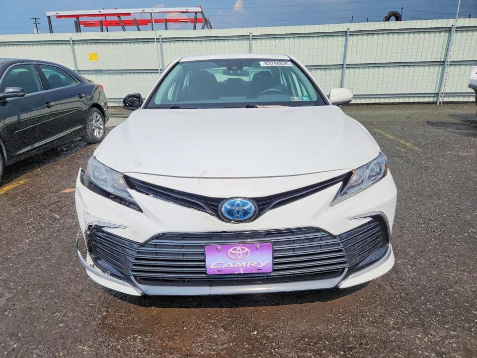 2021 TOYOTA CAMRY LE 5