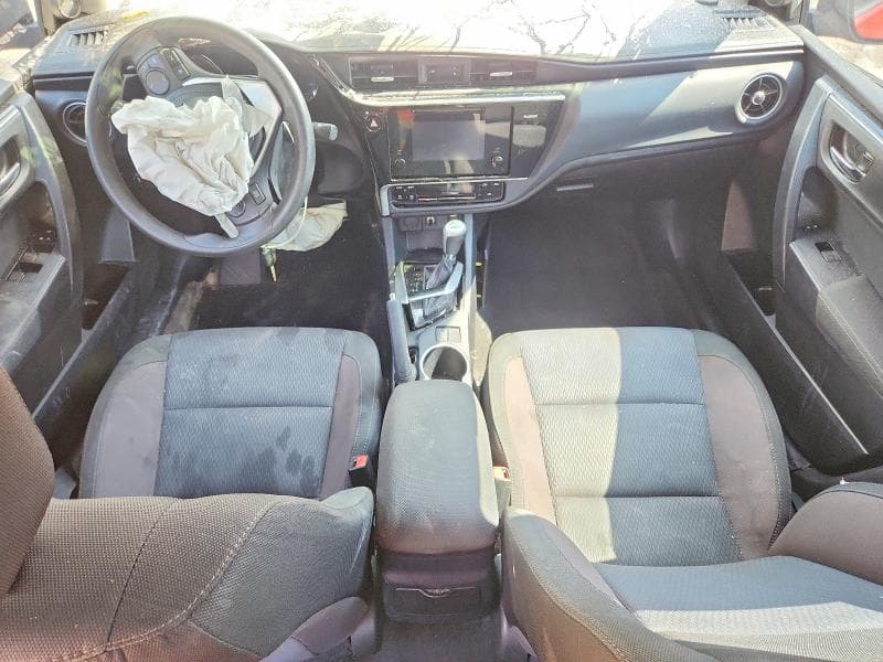 2017 TOYOTA COROLLA LE 8