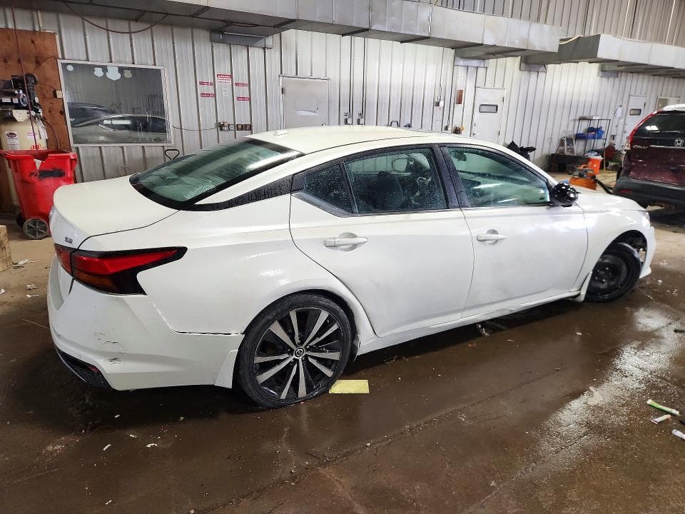 2020 NISSAN ALTIMA SR 3