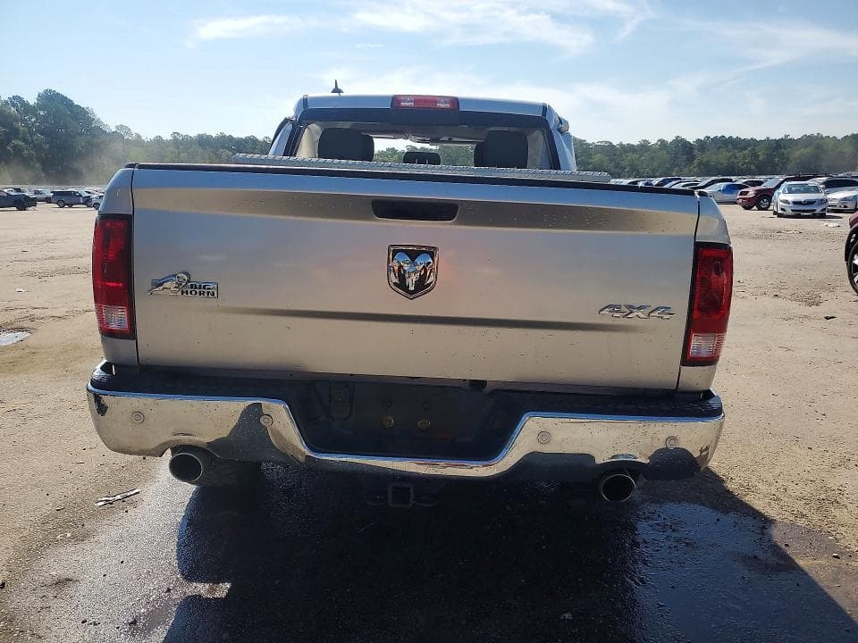 2019 RAM 1500 CLASSIC SLT 6