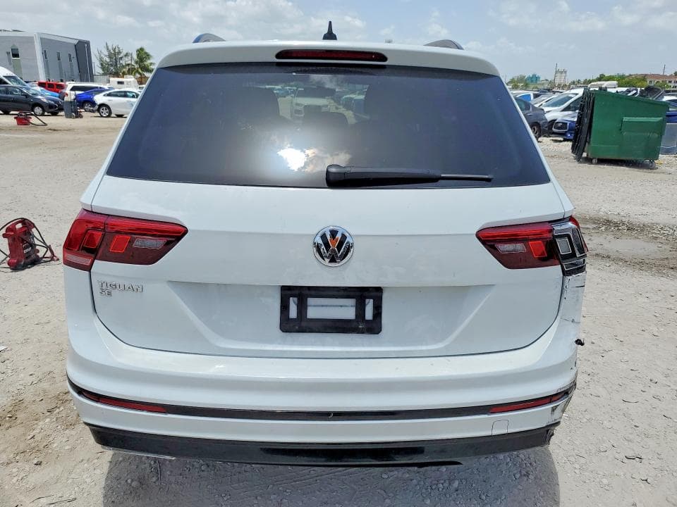 2021 VOLKSWAGEN TIGUAN SE 6