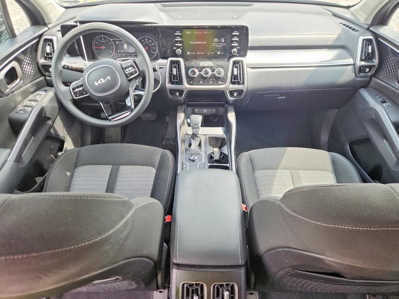 2023 KIA SORENTO LX 8