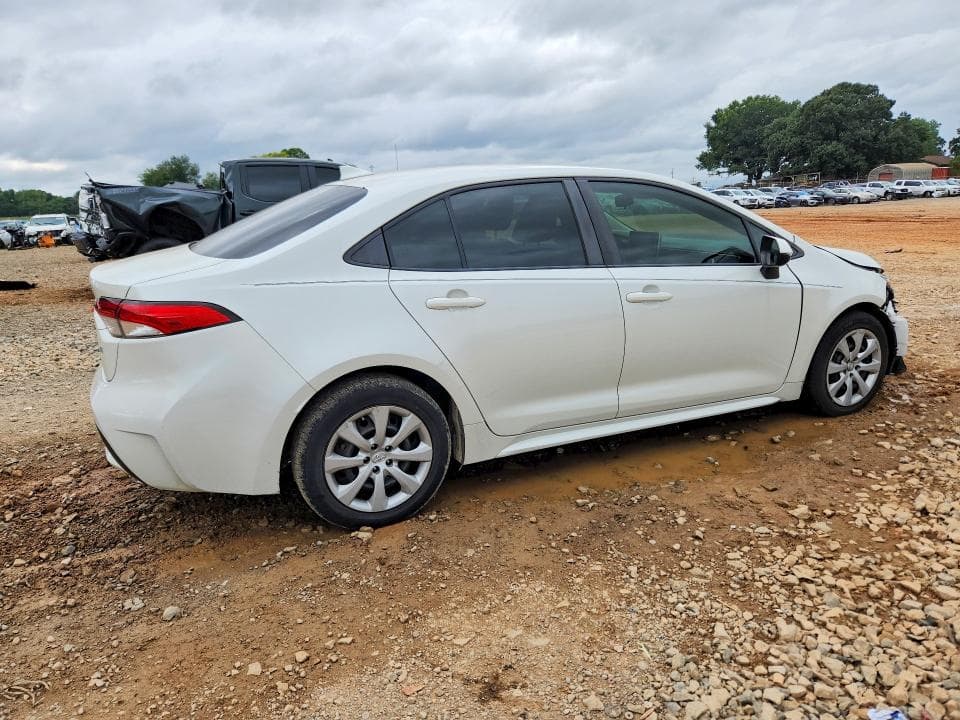 2021 TOYOTA COROLLA LE 3