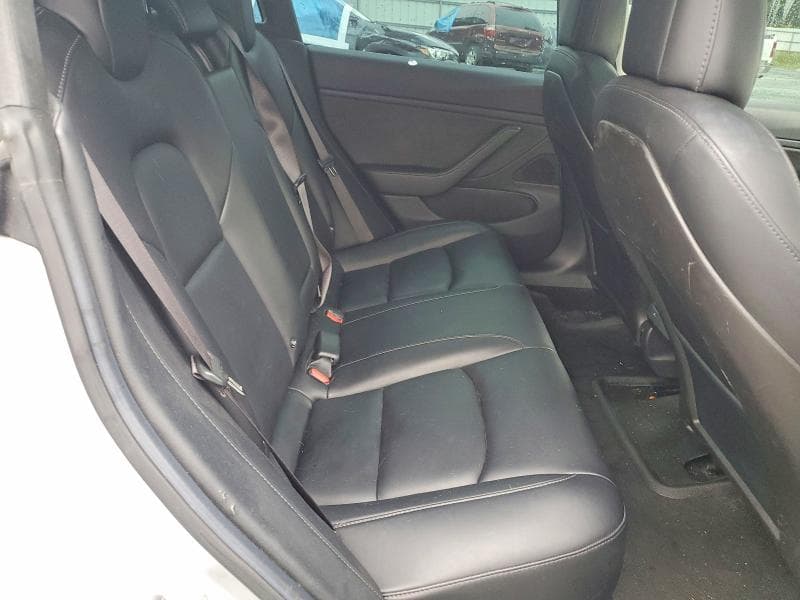 2018 TESLA MODEL 3 10