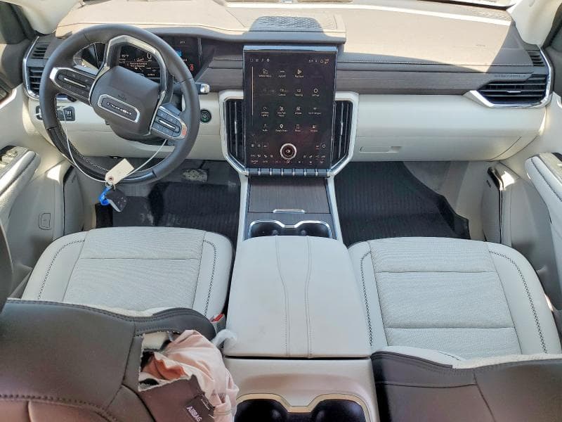2026 GMC ACADIA DENALI 8