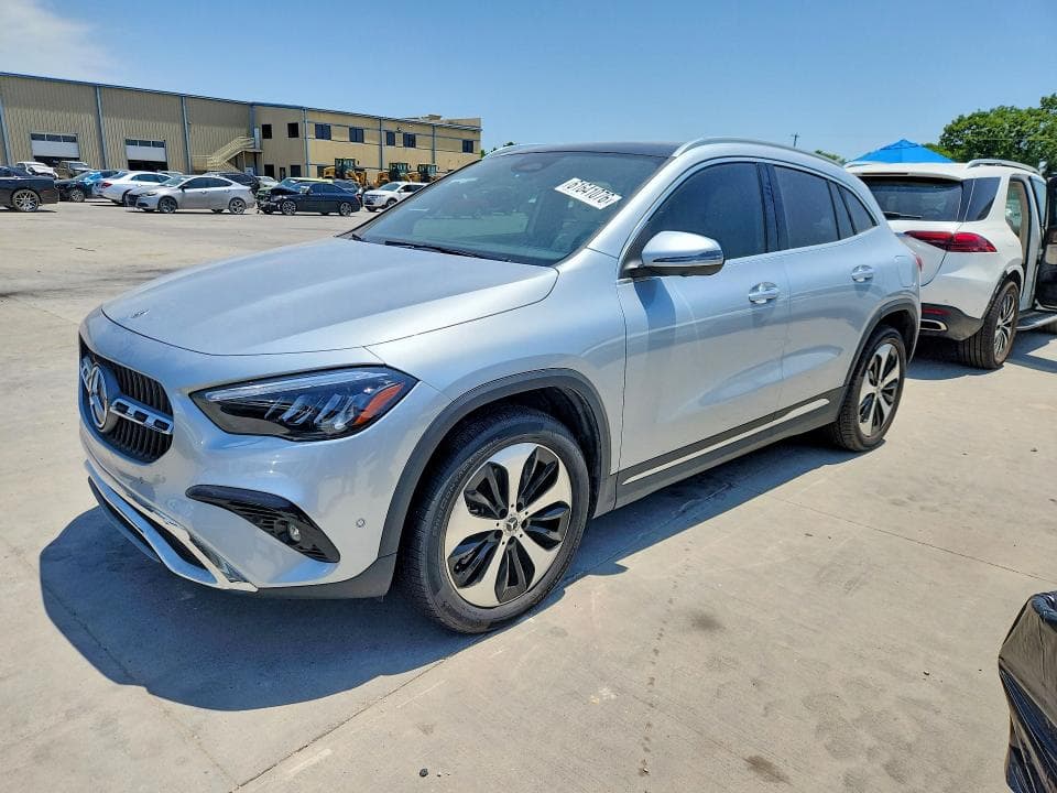 2025 MERCEDES-BENZ GLA - 1