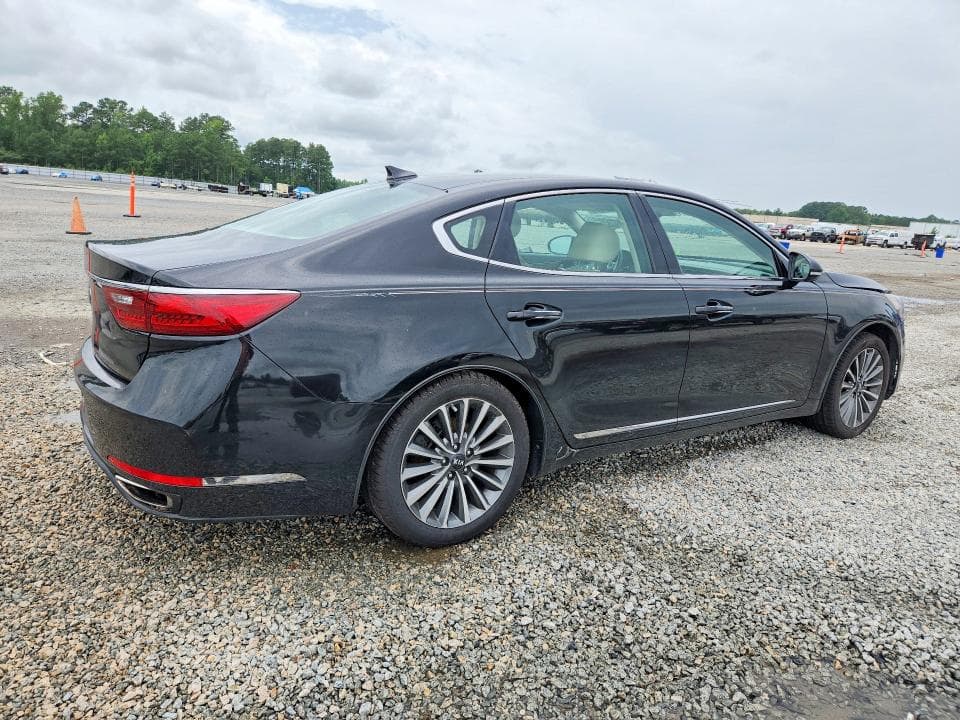 2017 KIA CADENZA PREMIUM 3