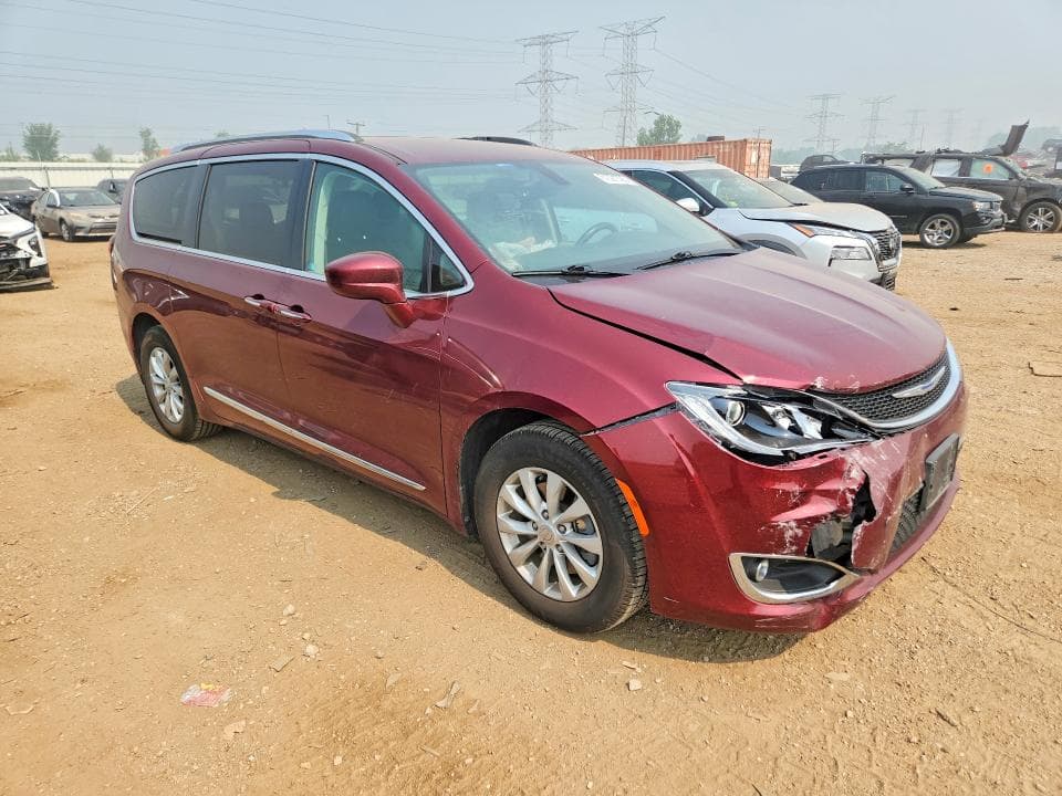 2019 CHRYSLER PACIFICA TOURING L 4