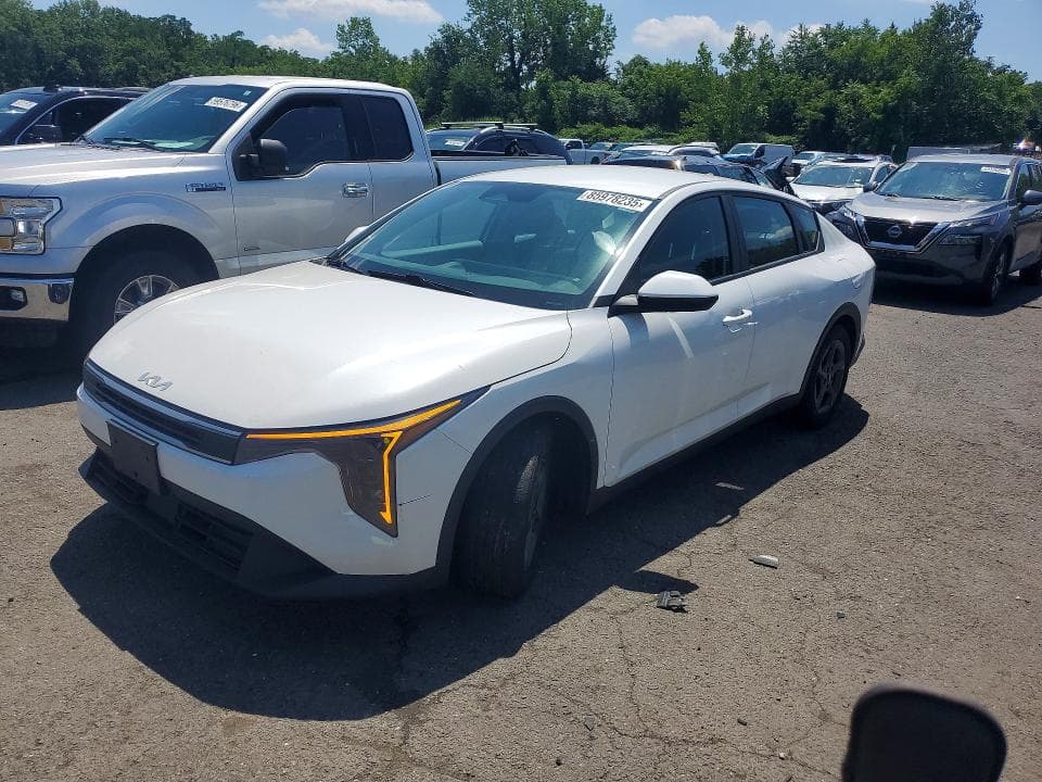 2025 KIA K4 LXS - 1