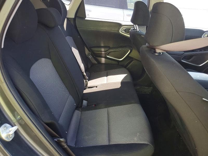 2022 KIA SOUL LX 11