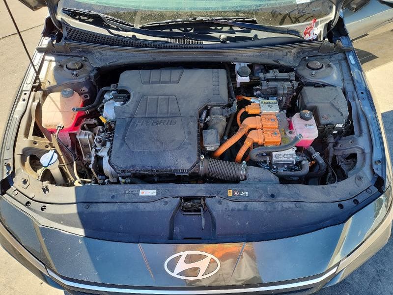 2024 HYUNDAI ELANTRA BLUE 11
