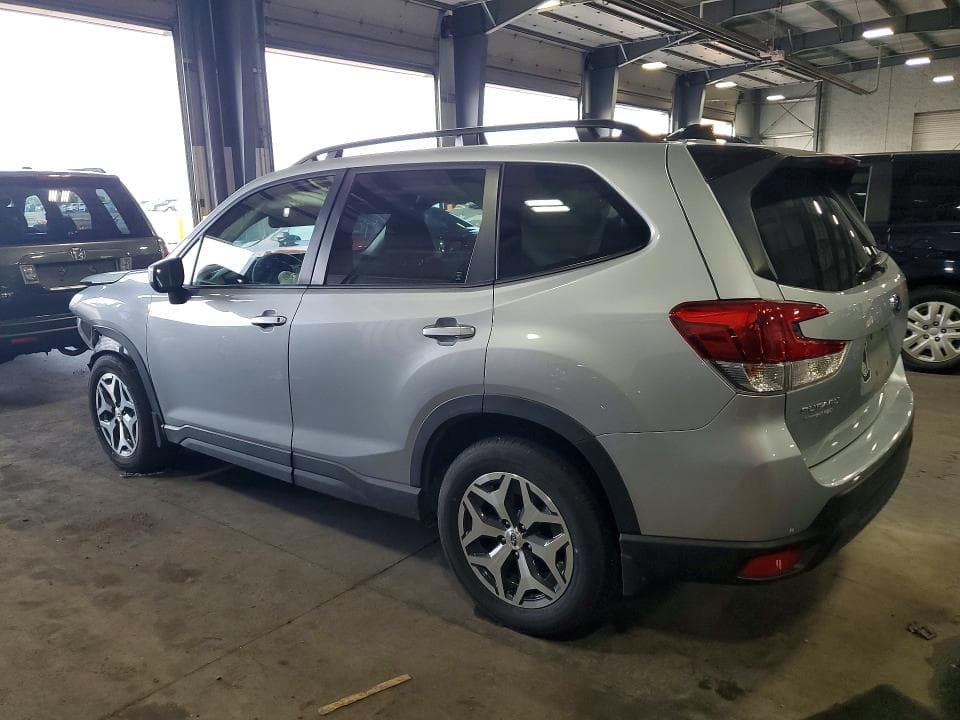 2024 SUBARU FORESTER PREMIUM 2