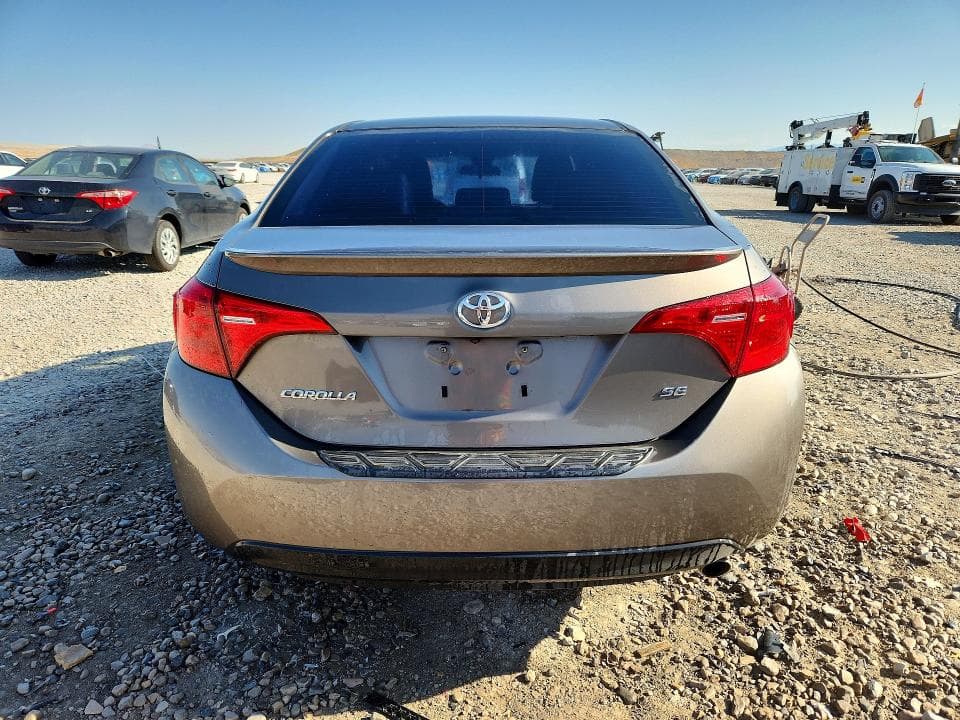 2017 TOYOTA COROLLA SE 6