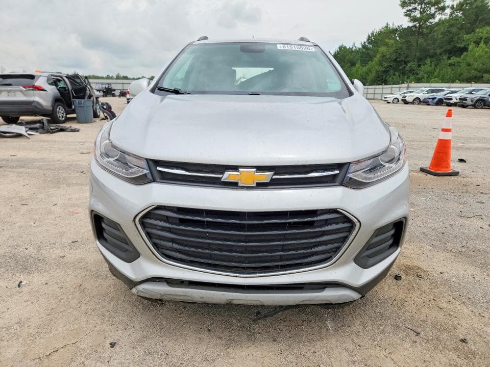 2019 CHEVROLET TRAX 1LT 5