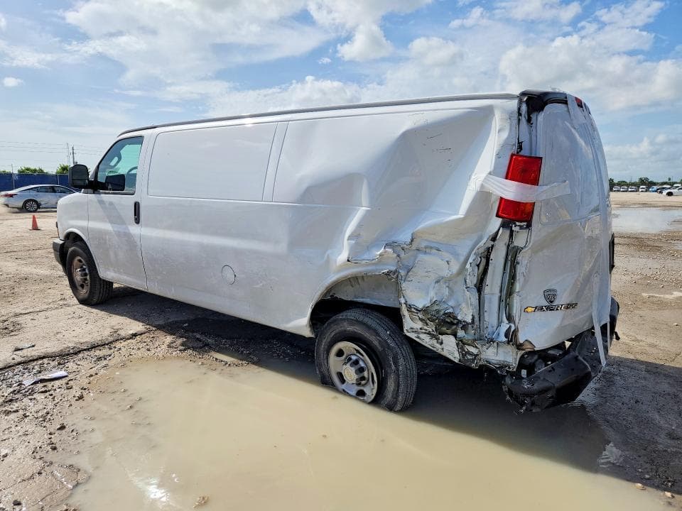 2025 CHEVROLET EXPRESS G2500 2