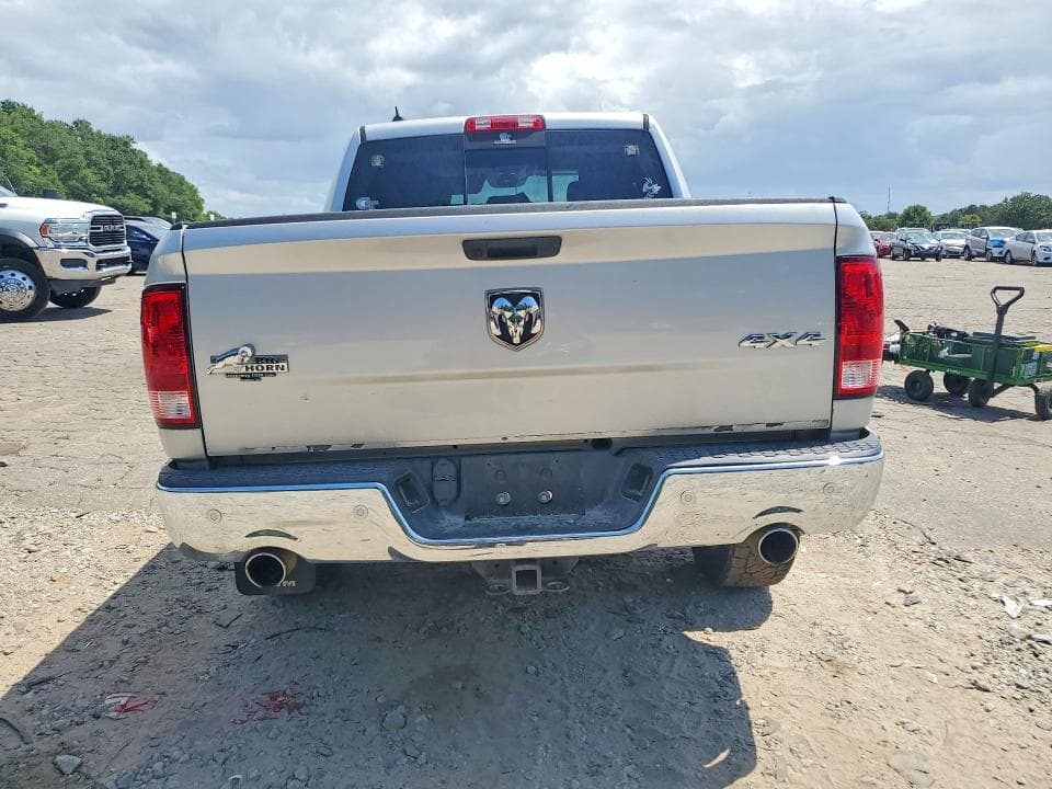 2019 RAM 1500 CLASSIC SLT 6