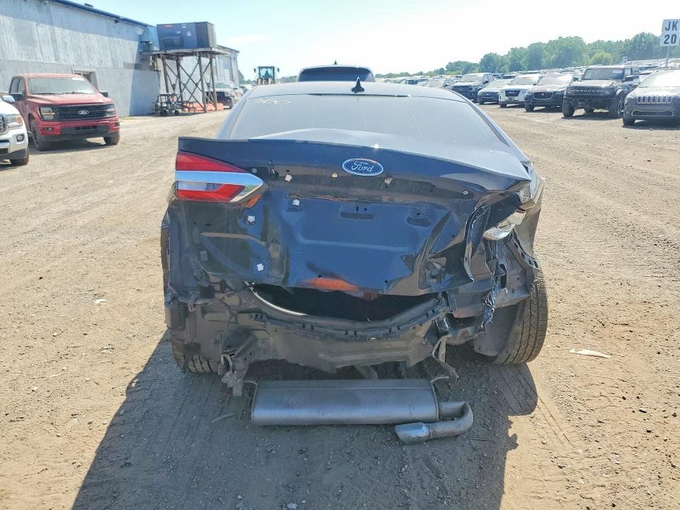 2020 FORD FUSION SE 6