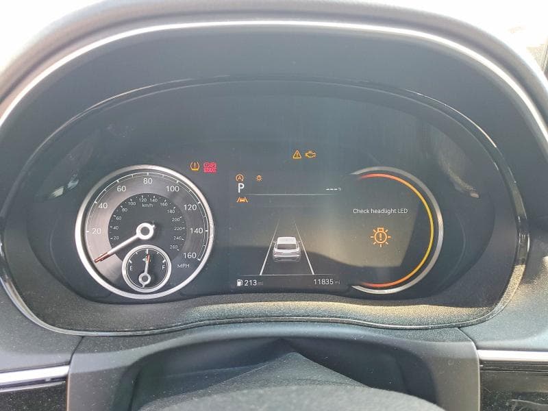 2025 GENESIS GV70 2.5T STANDARD 9