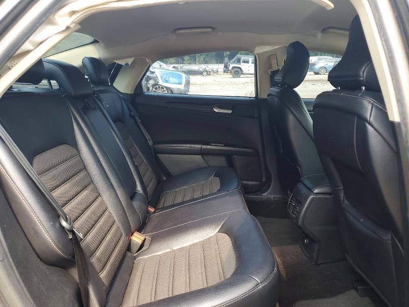 2018 FORD FUSION SE 10