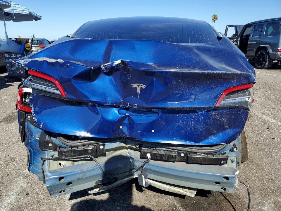 2018 TESLA MODEL 3 6