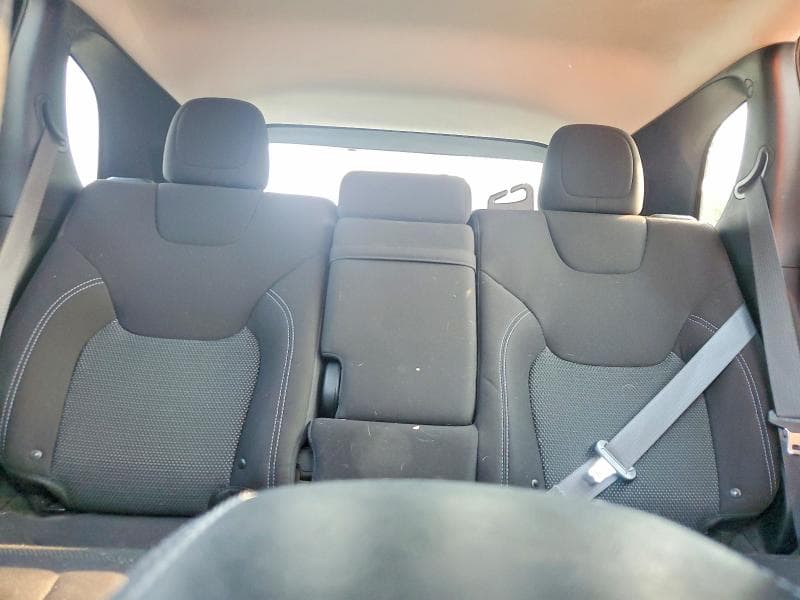 2019 JEEP CHEROKEE LATITUDE 10