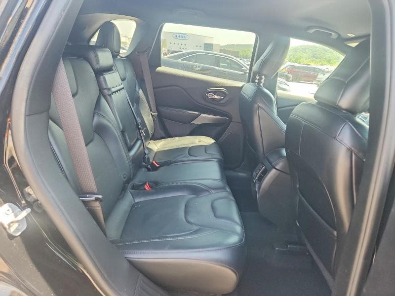 2019 JEEP CHEROKEE LIMITED 10