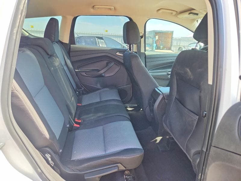 2017 FORD ESCAPE SE 11