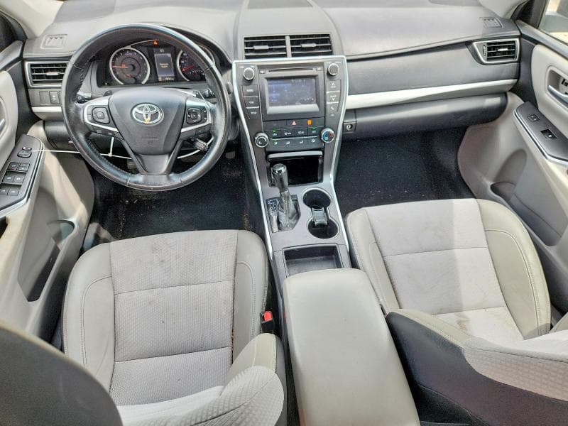 2017 TOYOTA CAMRY SE 8